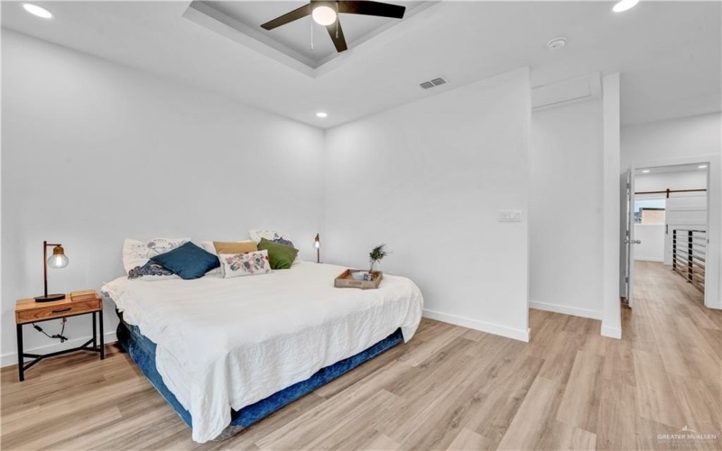 2605 Warbler Avenue, McAllen, TX 78504, 3 Bedrooms Bedrooms, ,2 BathroomsBathrooms,Residential,For Sale,2605 Warbler Avenue,470266