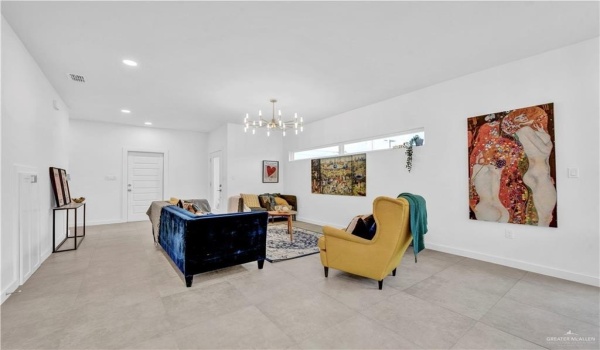 2605 Warbler Avenue, McAllen, TX 78504, 3 Bedrooms Bedrooms, ,2 BathroomsBathrooms,Residential,For Sale,2605 Warbler Avenue,470266