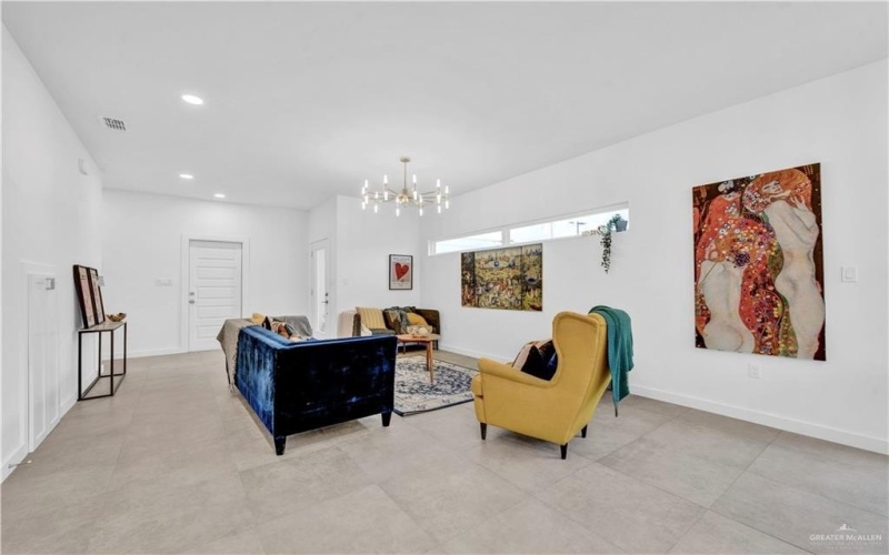 2605 Warbler Avenue, McAllen, TX 78504, 3 Bedrooms Bedrooms, ,2 BathroomsBathrooms,Residential,For Sale,2605 Warbler Avenue,470266