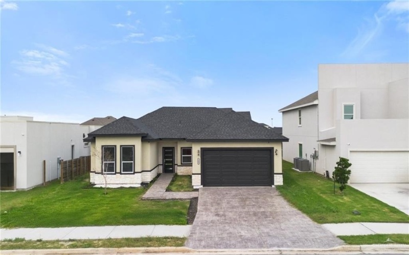 3609 E Santorini Drive, Edinburg, TX 78542, 3 Bedrooms Bedrooms, ,2 BathroomsBathrooms,Residential,For Sale,3609 E Santorini Drive,469685