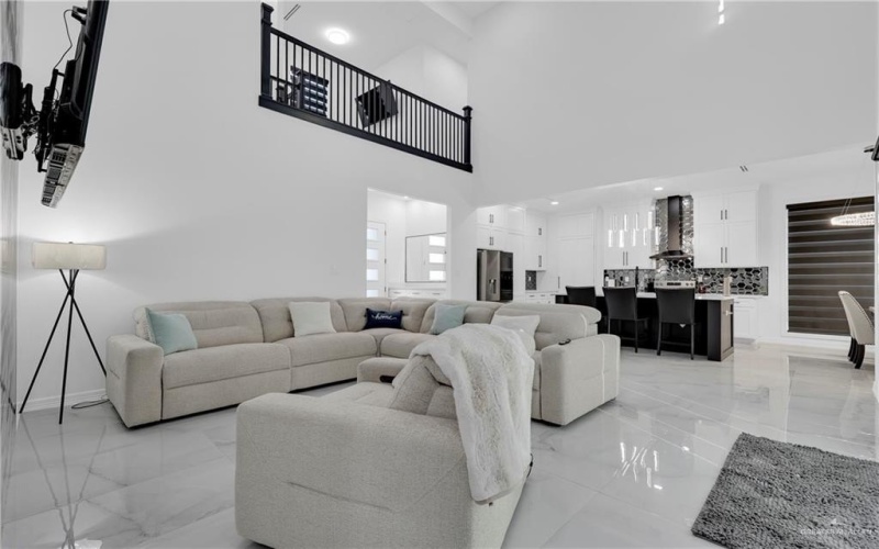 1301 Fairway Drive, Weslaco, TX 78599, 4 Bedrooms Bedrooms, ,3 BathroomsBathrooms,Residential,For Sale,1301 Fairway Drive,464683