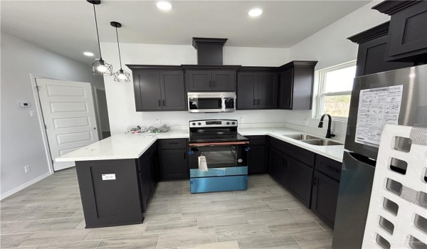 1409 S Michigan Street #3, Alton, TX 78573, 2 Bedrooms Bedrooms, ,2 BathroomsBathrooms,Residential Lease,For Rent,1409 S Michigan Street,470302