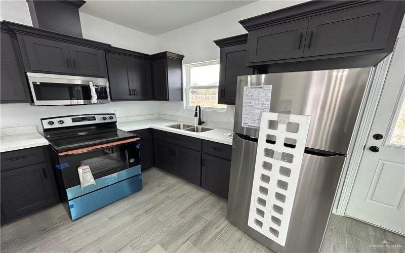 1409 S Michigan Street #3, Alton, TX 78573, 2 Bedrooms Bedrooms, ,2 BathroomsBathrooms,Residential Lease,For Rent,1409 S Michigan Street,470302