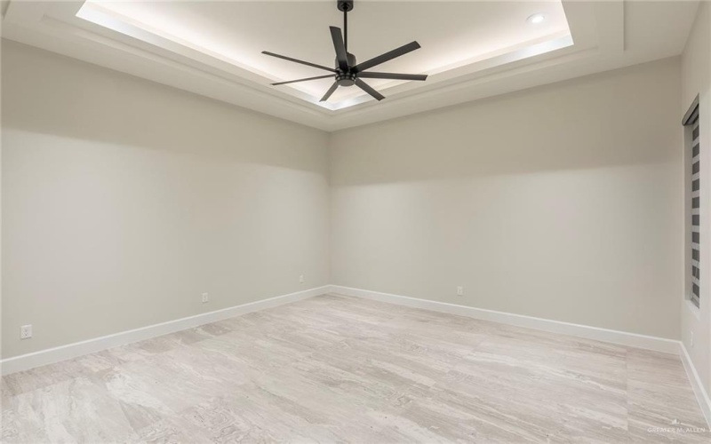 9811 24th Lane, McAllen, TX 78504, 4 Habitaciones Habitaciones , ,3 BañosBaños,Residential Lease,En Alquiler,9811 24th Lane,464697