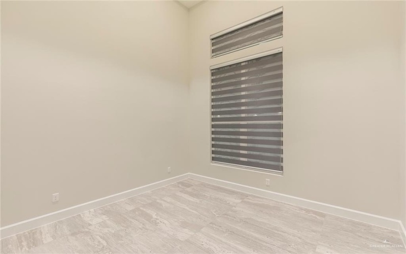 9811 24th Lane, McAllen, TX 78504, 4 Habitaciones Habitaciones , ,3 BañosBaños,Residential Lease,En Alquiler,9811 24th Lane,464697