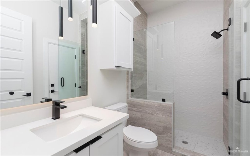 9811 24th Lane, McAllen, TX 78504, 4 Habitaciones Habitaciones , ,3 BañosBaños,Residential Lease,En Alquiler,9811 24th Lane,464697