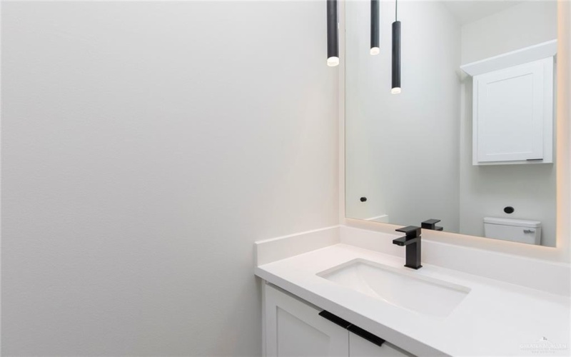 9811 24th Lane, McAllen, TX 78504, 4 Habitaciones Habitaciones , ,3 BañosBaños,Residential Lease,En Alquiler,9811 24th Lane,464697