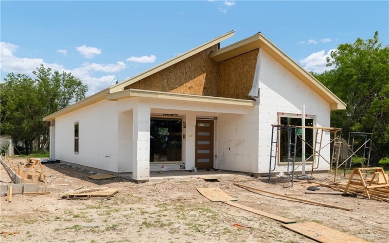 232 W Longoria Drive, Pharr, TX 78577, 3 Bedrooms Bedrooms, ,2 BathroomsBathrooms,Residential,For Sale,232 W Longoria Drive,470306