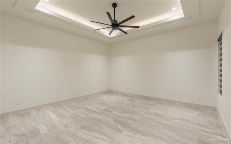 9815 24th Lane, McAllen, TX 78504, 4 Habitaciones Habitaciones , ,3 BañosBaños,Residential Lease,En Alquiler,9815 24th Lane,464699