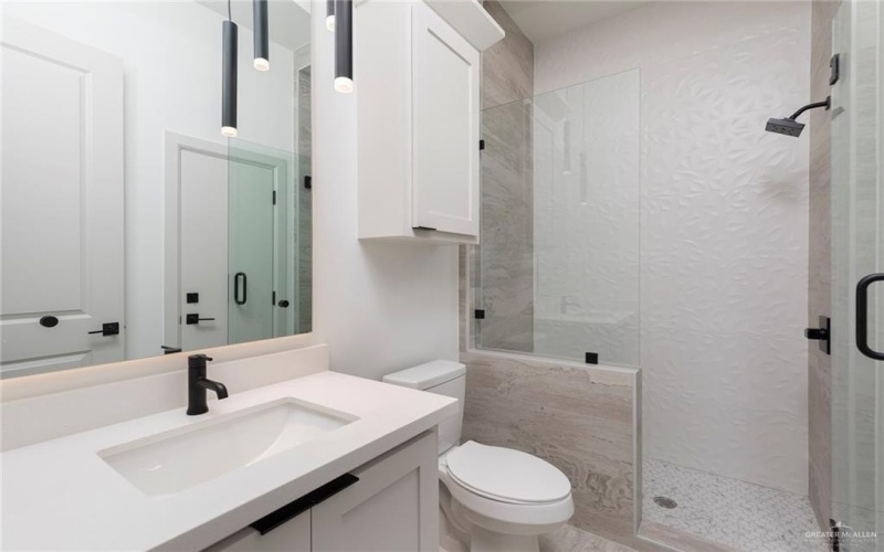 9815 24th Lane, McAllen, TX 78504, 4 Habitaciones Habitaciones , ,3 BañosBaños,Residential Lease,En Alquiler,9815 24th Lane,464699