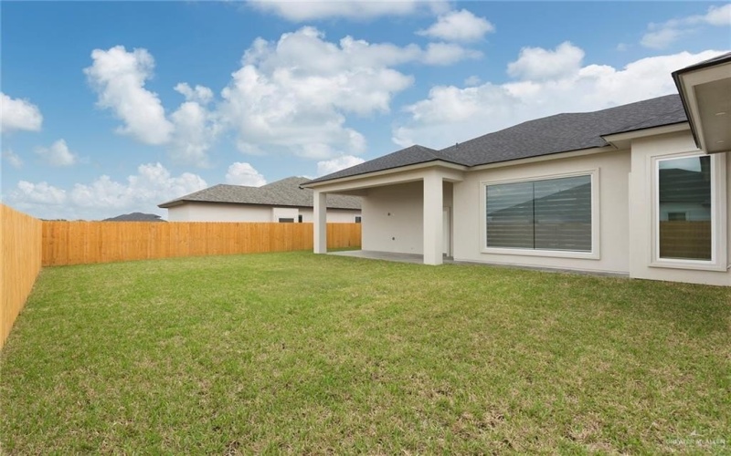 9815 24th Lane, McAllen, TX 78504, 4 Habitaciones Habitaciones , ,3 BañosBaños,Residential Lease,En Alquiler,9815 24th Lane,464699