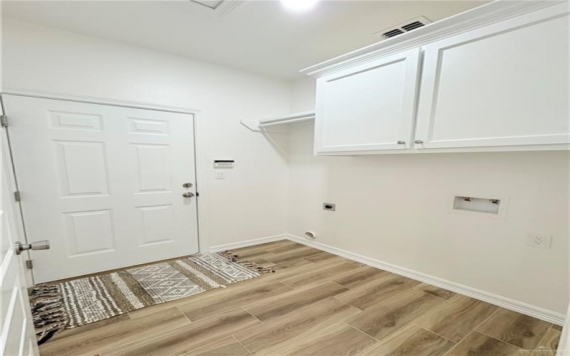 3214 Venezuela Avenue, Weslaco, TX 78596, 3 Bedrooms Bedrooms, ,2 BathroomsBathrooms,Residential,For Sale,3214 Venezuela Avenue,464704