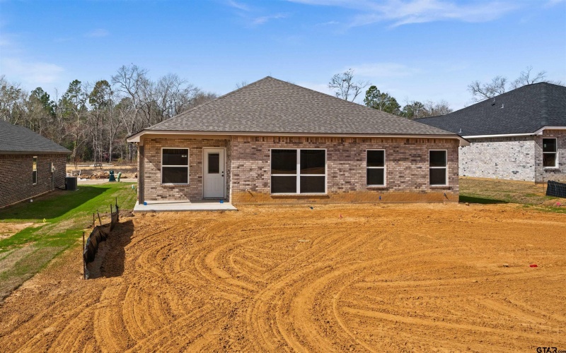 16221 Crossing Circle, Lindale, TX 75771, 3 Bedrooms Bedrooms, ,2 BathroomsBathrooms,Residential,For Sale,16221 Crossing Circle,24002584