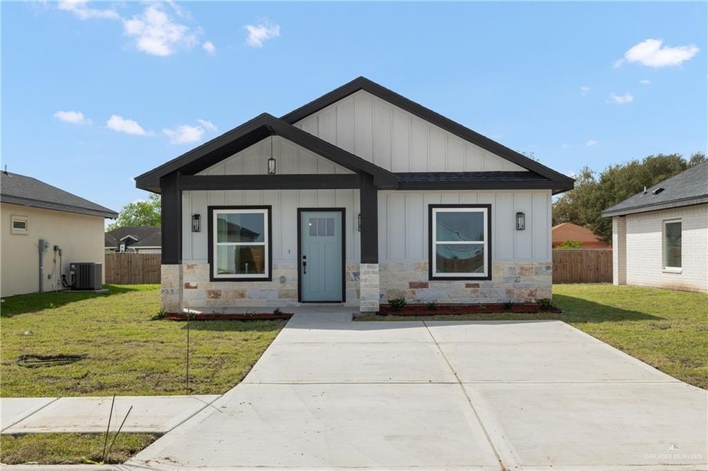 2004 Trinity Street, Donna, TX 78537, 3 Bedrooms Bedrooms, ,2 BathroomsBathrooms,Residential,For Sale,2004 Trinity Street,464714