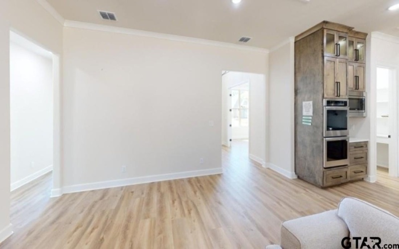 7924 Crooked Trail, Tyler, TX 75703, 5 Bedrooms Bedrooms, ,3 BathroomsBathrooms,Residential,For Sale,7924 Crooked Trail,24007128