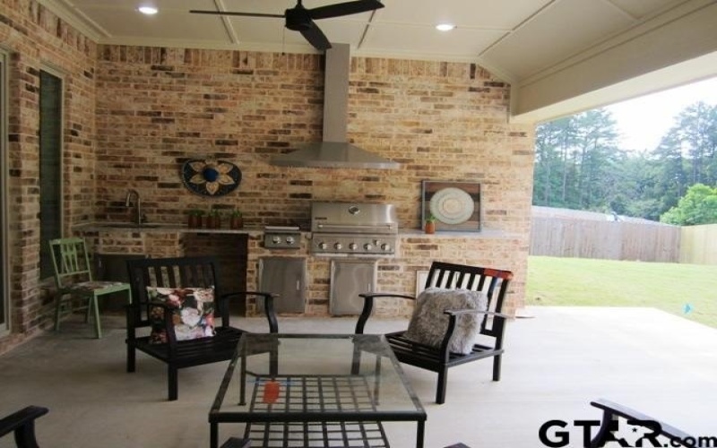7924 Crooked Trail, Tyler, TX 75703, 5 Bedrooms Bedrooms, ,3 BathroomsBathrooms,Residential,For Sale,7924 Crooked Trail,24007128