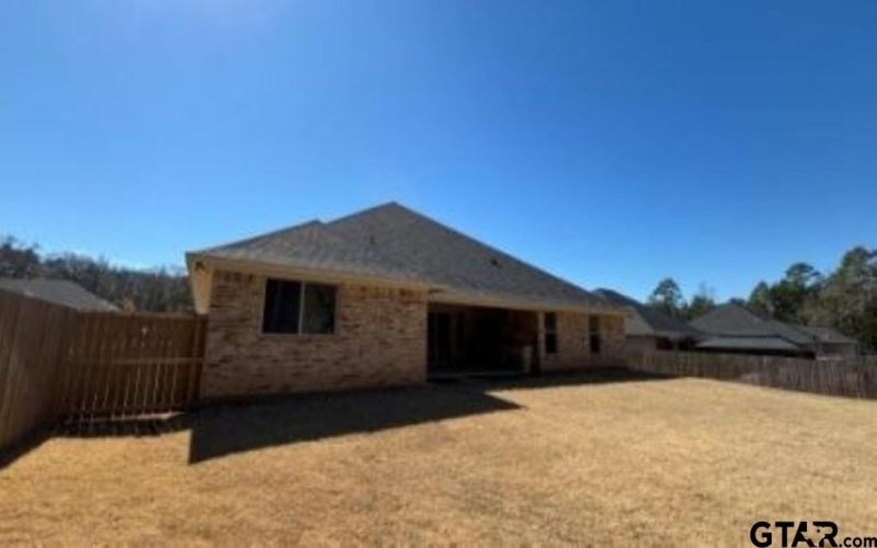 7924 Crooked Trail, Tyler, TX 75703, 5 Bedrooms Bedrooms, ,3 BathroomsBathrooms,Residential,For Sale,7924 Crooked Trail,24007128