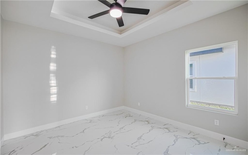8038 N 51st Street, McAllen, TX 78504, 3 Habitaciones Habitaciones , ,2 BañosBaños,Residential,En Venta,8038 N 51st Street,470371