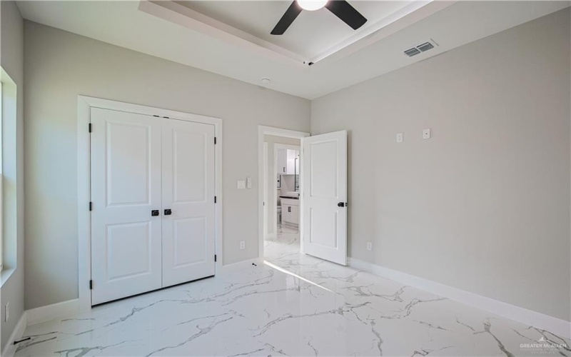 8038 N 51st Street, McAllen, TX 78504, 3 Habitaciones Habitaciones , ,2 BañosBaños,Residential,En Venta,8038 N 51st Street,470371