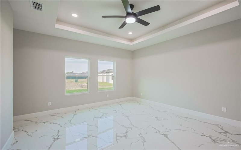 8038 N 51st Street, McAllen, TX 78504, 3 Habitaciones Habitaciones , ,2 BañosBaños,Residential,En Venta,8038 N 51st Street,470371
