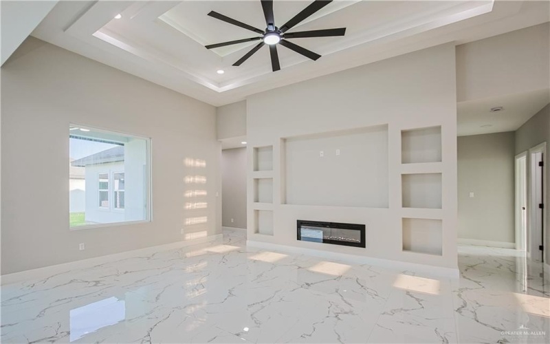 8038 N 51st Street, McAllen, TX 78504, 3 Habitaciones Habitaciones , ,2 BañosBaños,Residential,En Venta,8038 N 51st Street,470371