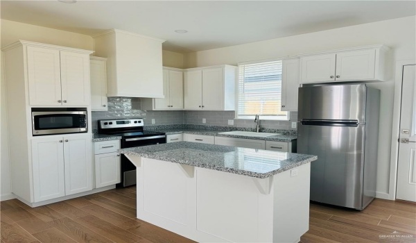 1100 Sugar Garden Avenue #4, Pharr, TX 78577, 3 Bedrooms Bedrooms, ,2 BathroomsBathrooms,Residential Lease,For Rent,1100 Sugar Garden Avenue,470421