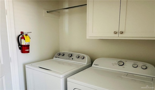 1100 Sugar Garden Avenue #4, Pharr, TX 78577, 3 Bedrooms Bedrooms, ,2 BathroomsBathrooms,Residential Lease,For Rent,1100 Sugar Garden Avenue,470421