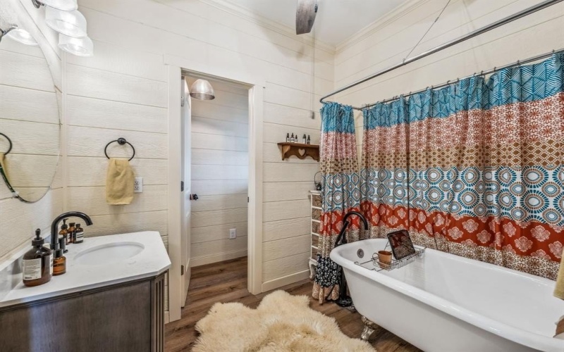 1287 Private Road 2120, Meridian, TX 76665, 2 Bedrooms Bedrooms, ,2 BathroomsBathrooms,Residential,For Sale,1287 Private Road 2120,20868552
