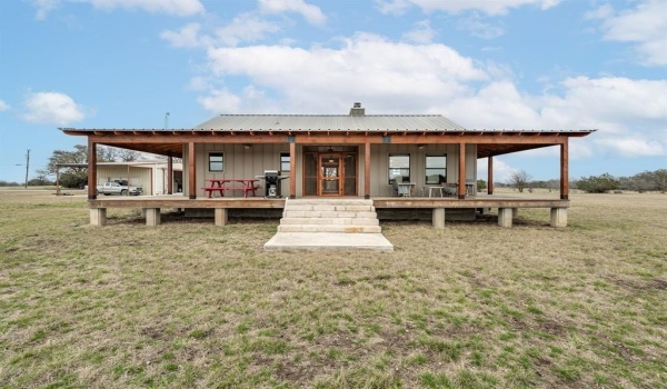 1287 Private Road 2120, Meridian, TX 76665, 2 Bedrooms Bedrooms, ,2 BathroomsBathrooms,Residential,For Sale,1287 Private Road 2120,20868552