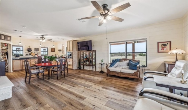 1287 Private Road 2120, Meridian, TX 76665, 2 Bedrooms Bedrooms, ,2 BathroomsBathrooms,Residential,For Sale,1287 Private Road 2120,20868552