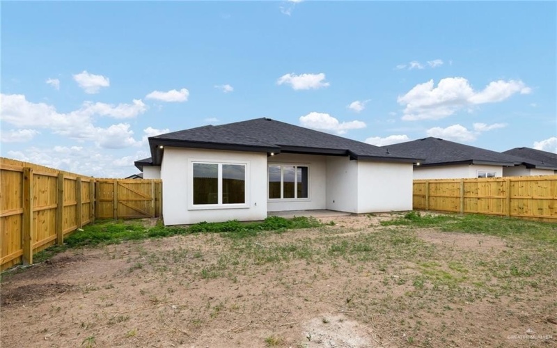 333 N Leon Avenue, Elsa, TX 78543, 3 Bedrooms Bedrooms, ,2 BathroomsBathrooms,Residential,For Sale,333 N Leon Avenue,464828