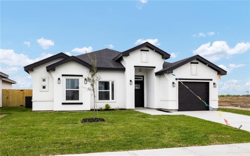 333 N Leon Avenue, Elsa, TX 78543, 3 Bedrooms Bedrooms, ,2 BathroomsBathrooms,Residential,For Sale,333 N Leon Avenue,464828