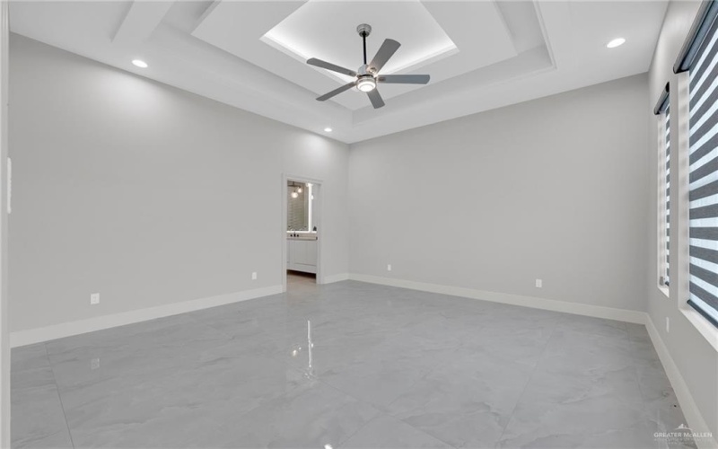 3005 N Alyna Avenue, Edinburg, TX 78541, 3 Bedrooms Bedrooms, ,2 BathroomsBathrooms,Residential,For Sale,3005 N Alyna Avenue,470426