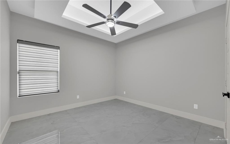 3005 N Alyna Avenue, Edinburg, TX 78541, 3 Bedrooms Bedrooms, ,2 BathroomsBathrooms,Residential,For Sale,3005 N Alyna Avenue,470426