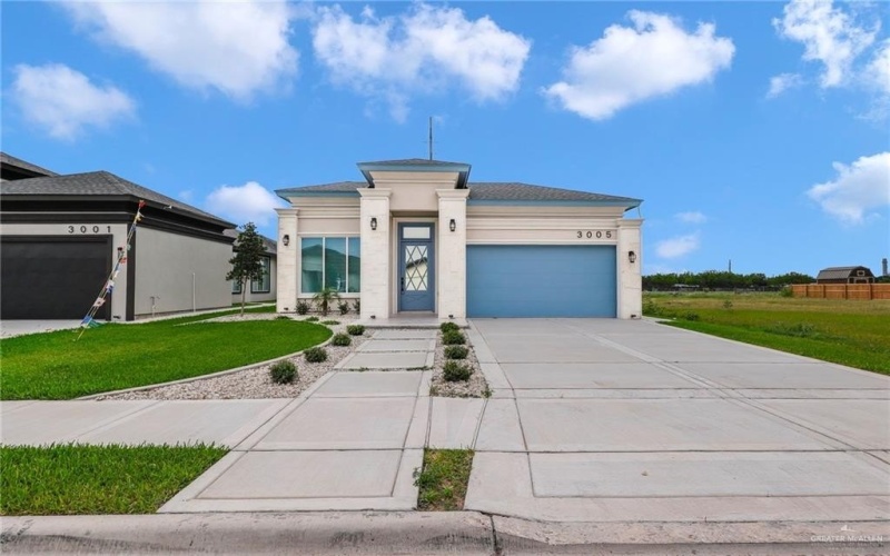 3005 N Alyna Avenue, Edinburg, TX 78541, 3 Bedrooms Bedrooms, ,2 BathroomsBathrooms,Residential,For Sale,3005 N Alyna Avenue,470426