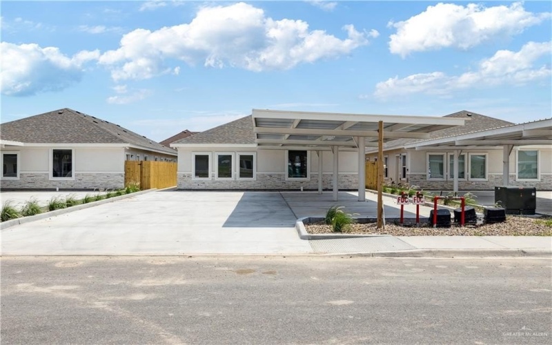 5321 Vision Street, Rio Grande City, TX 78582, ,Residential Multi Family,En Venta,5321 Vision Street,470444