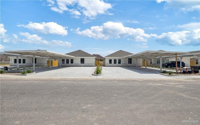 5323 Vision Street, Rio Grande City, TX 78582, ,Residential Multi Family,En Venta,5323 Vision Street,470445