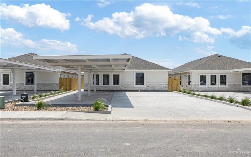 5323 Vision Street, Rio Grande City, TX 78582, ,Residential Multi Family,En Venta,5323 Vision Street,470445