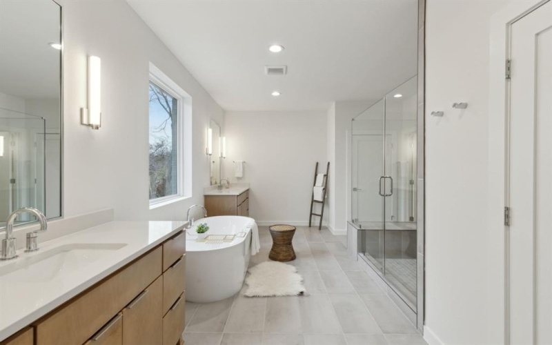 552 Brookhurst Drive, Dallas, TX 75218, 4 Habitaciones Habitaciones , ,5 BañosBaños,Residential,En Venta,552 Brookhurst Drive,20866511