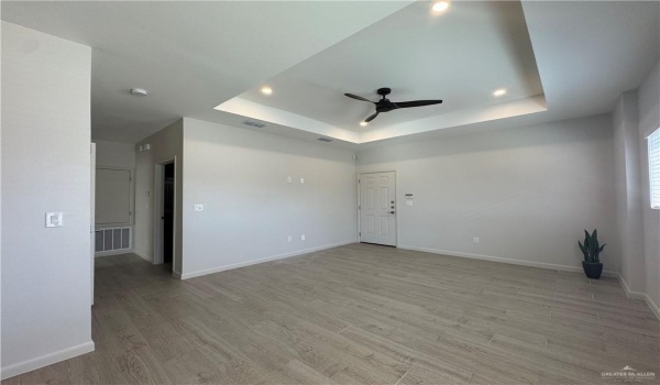 3308 Duke Avenue, McAllen, TX 78504, 2 Bedrooms Bedrooms, ,2 BathroomsBathrooms,Residential Lease,For Rent,3308 Duke Avenue,465006