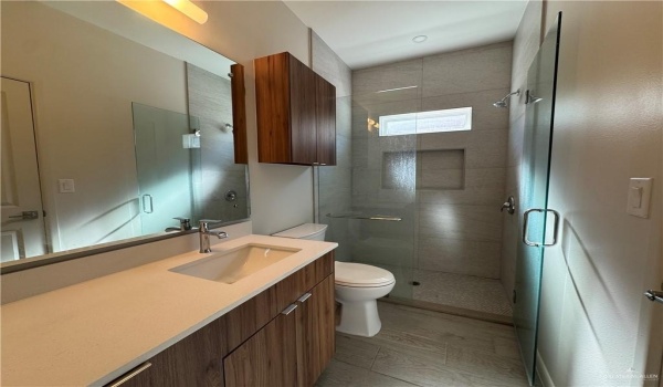3308 Duke Avenue, McAllen, TX 78504, 2 Bedrooms Bedrooms, ,2 BathroomsBathrooms,Residential Lease,For Rent,3308 Duke Avenue,465006