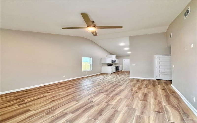 513 Unit 3 Sparrow Lane, Weslaco, TX 78596, 3 Bedrooms Bedrooms, ,2 BathroomsBathrooms,Residential Lease,For Rent,513 Unit 3 Sparrow Lane,470461