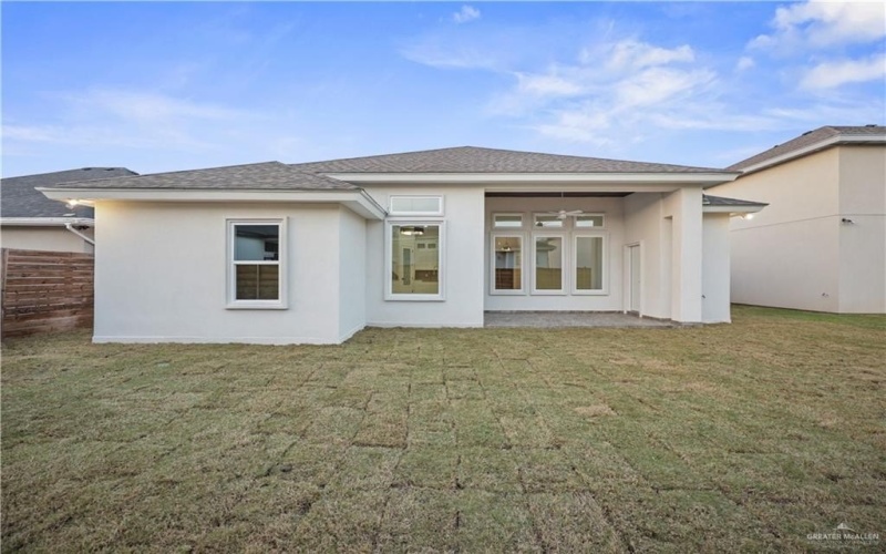 3704 E Santorini Drive, Edinburg, TX 78542, 3 Habitaciones Habitaciones , ,2 BañosBaños,Residential,En Venta,3704 E Santorini Drive,465021