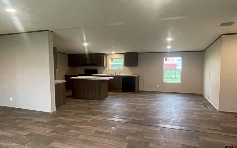 4360 CR 376, Tyler, TX 75708, 3 Habitaciones Habitaciones , ,2 BañosBaños,Residential,En Venta,4360 CR 376,24011683