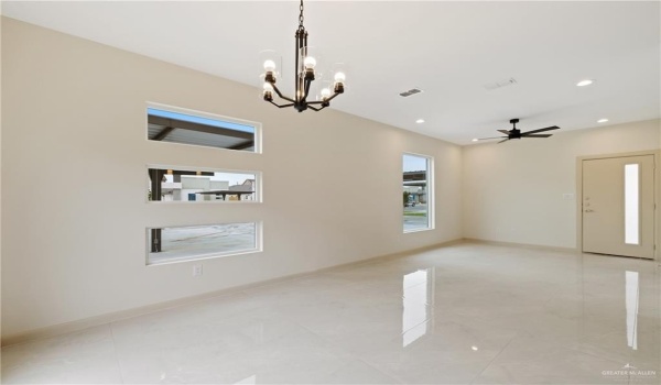 1705 W Violet Drive #B, Pharr, TX 78577, 3 Bedrooms Bedrooms, ,2 BathroomsBathrooms,Residential Lease,For Rent,1705 W Violet Drive,470474
