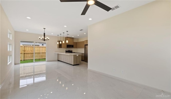 1705 W Violet Drive #C, Pharr, TX 78577, 2 Bedrooms Bedrooms, ,2 BathroomsBathrooms,Residential Lease,For Rent,1705 W Violet Drive,470476