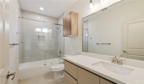 1705 W Violet Drive #C, Pharr, TX 78577, 2 Bedrooms Bedrooms, ,2 BathroomsBathrooms,Residential Lease,For Rent,1705 W Violet Drive,470476