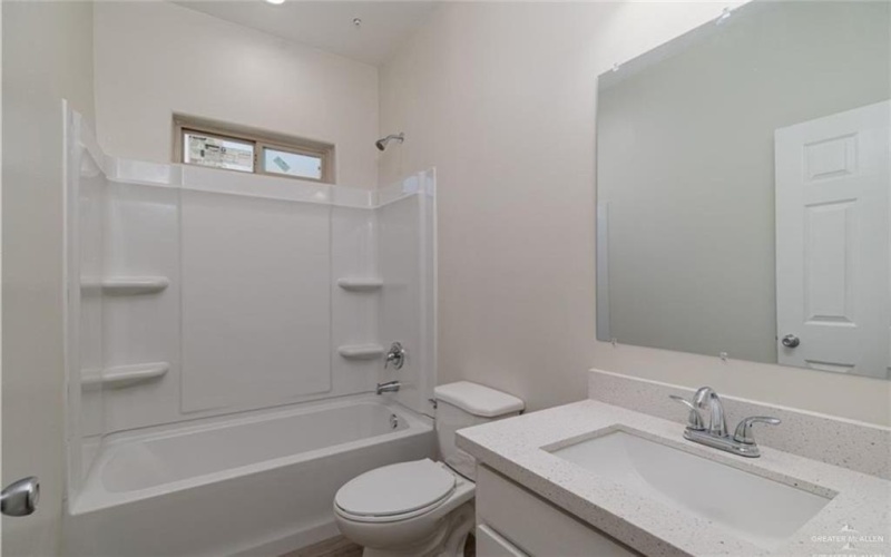 1300 E Acacia Drive, San Juan, TX 78589, 3 Habitaciones Habitaciones , ,2 BañosBaños,Residential,En Venta,1300 E Acacia Drive,465072