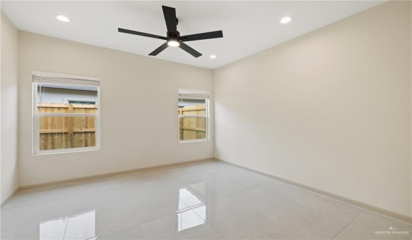 1705 W Violet Drive #D, Pharr, TX 78577, 2 Bedrooms Bedrooms, ,2 BathroomsBathrooms,Residential Lease,For Rent,1705 W Violet Drive,470479