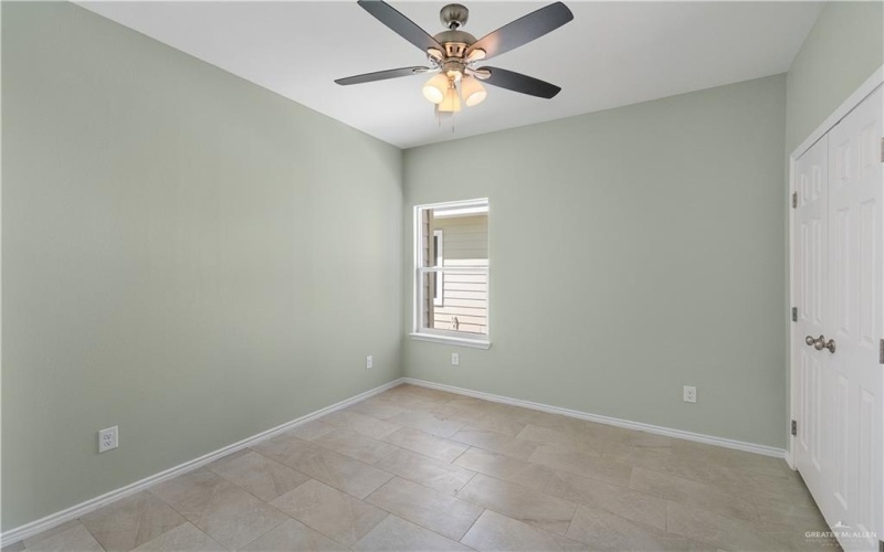 222 W Mahl Street, Edinburg, TX 78539, ,Residential Multi Family,For Sale,222 W Mahl Street,465104